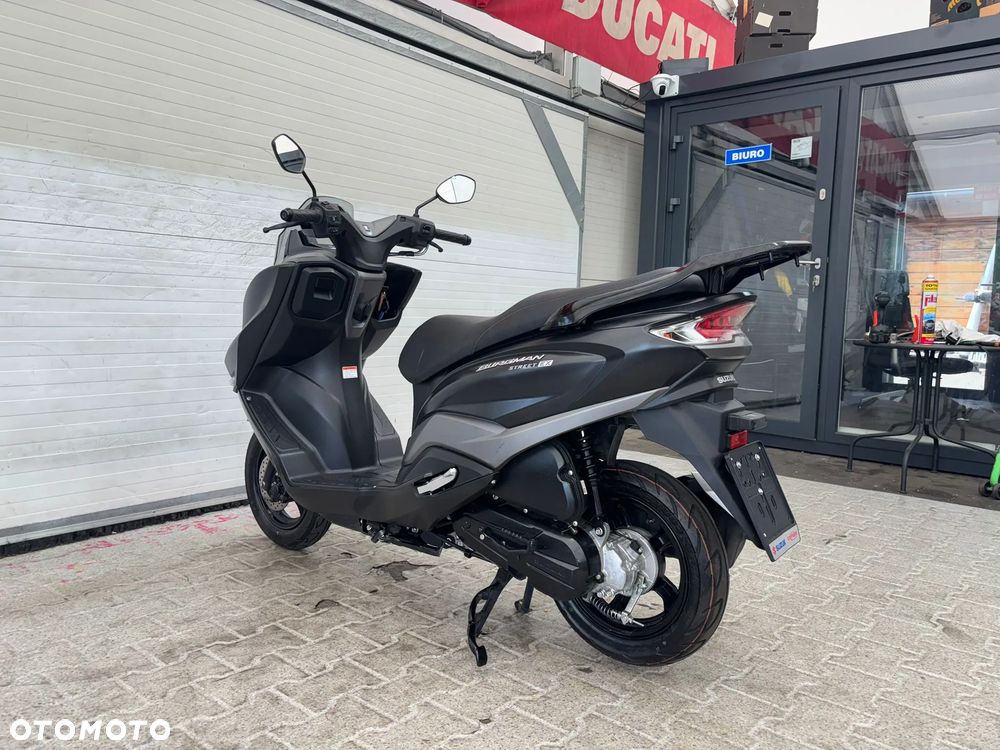 Suzuki Burgman - 15