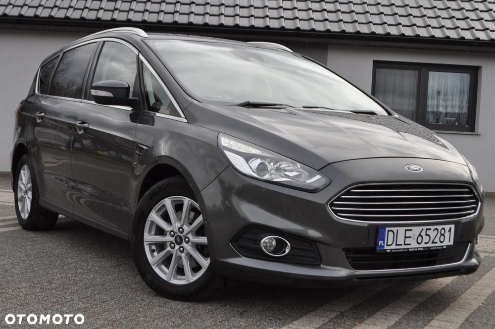 Ford S-Max - 13