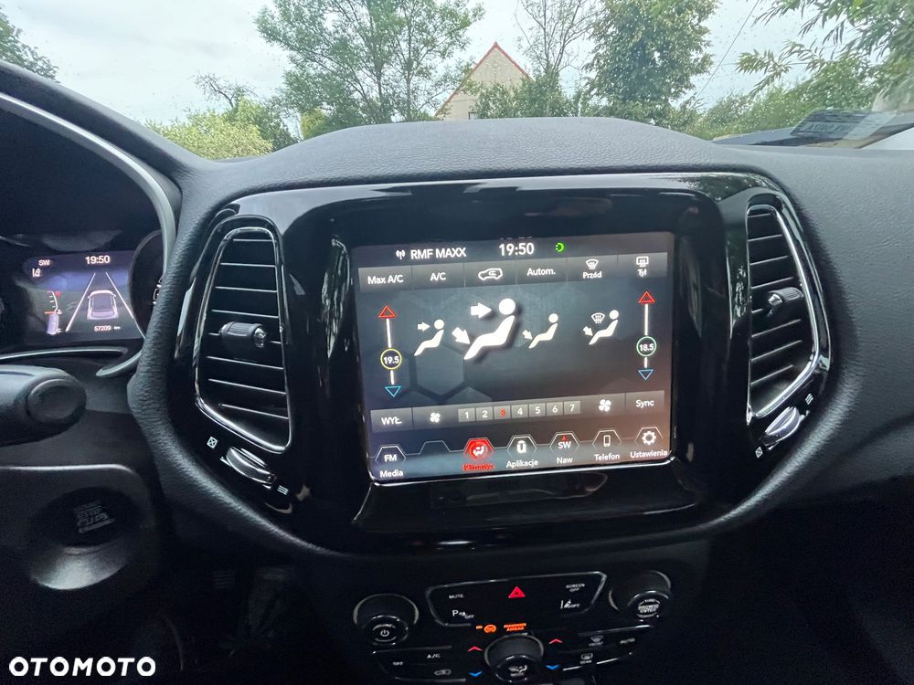 Jeep Compass 1.4 TMair Limited FWD S&S - 28