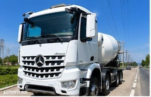 Mercedes-Benz Arocs - 1