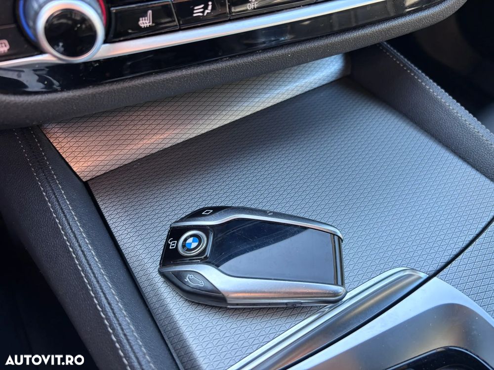 BMW Seria 5 520d xDrive Aut. M Sport Edition - 39
