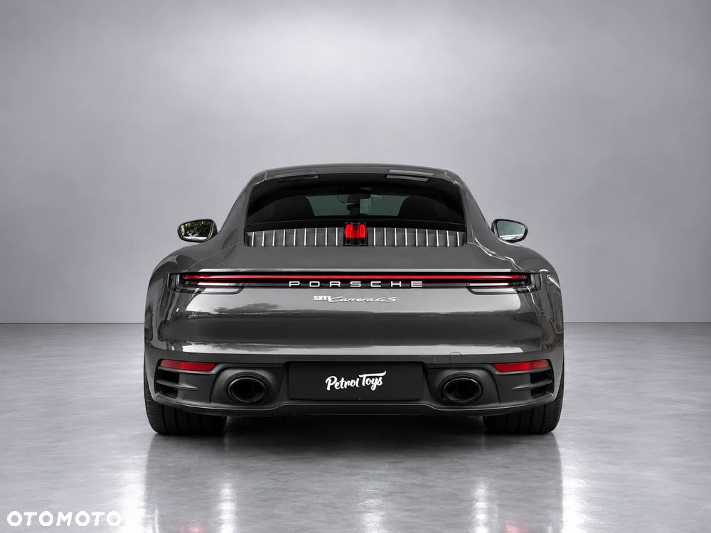 Porsche 911 Carrera 4S - 5