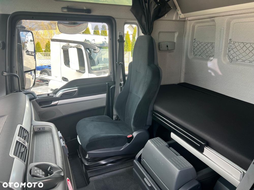 MAN TGX 26.480 / 6x2 / Burto - Firanka / - 19