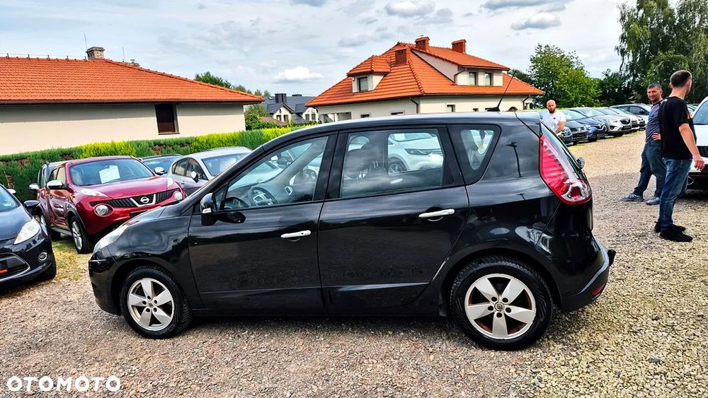 Renault Scenic 1.6 16V Luxe Privilege - 22