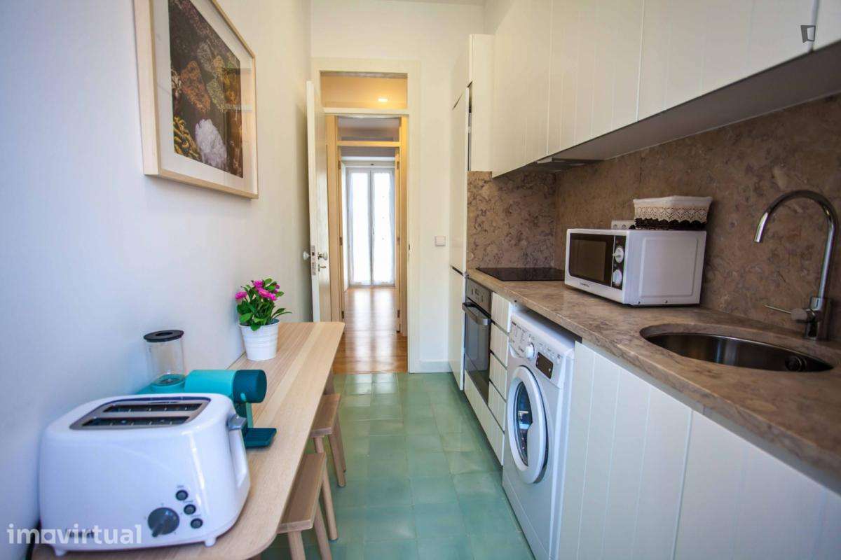 Apartamento com 1 quartos - localizado em Campolide Lisbon - Grande imagem: 2/10