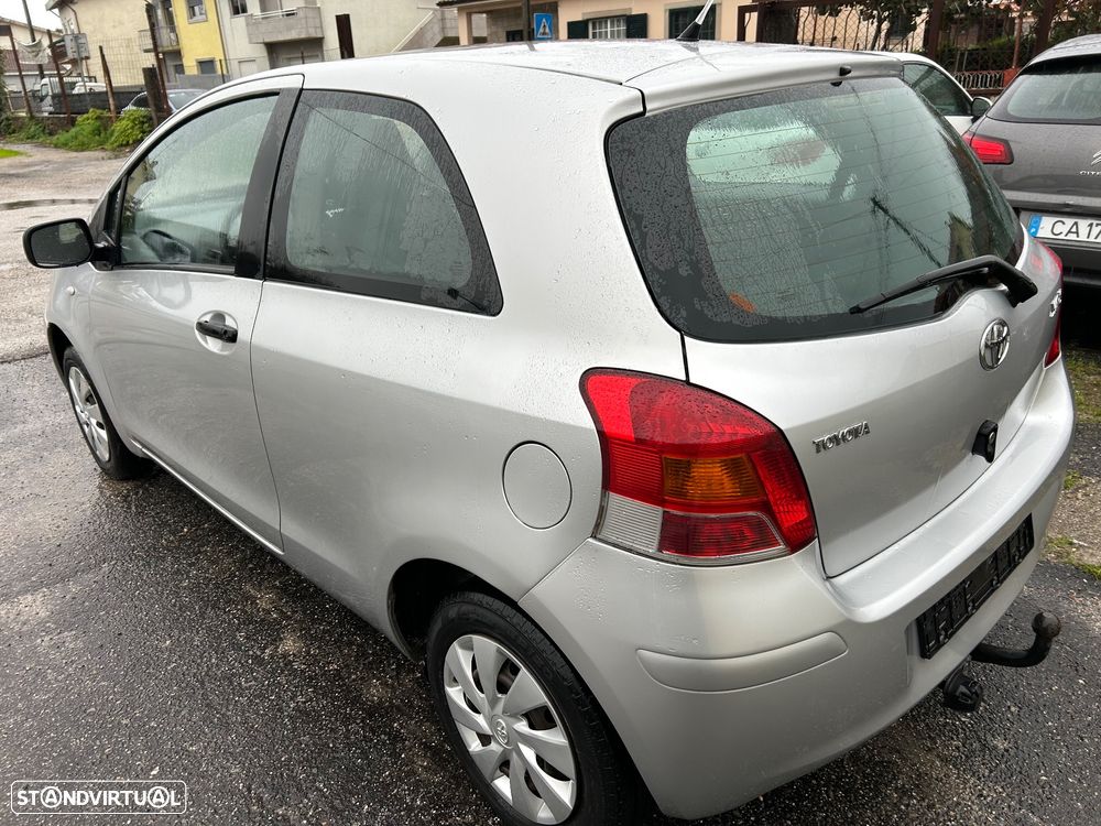 Toyota Yaris 1.0 VVT-i - 5