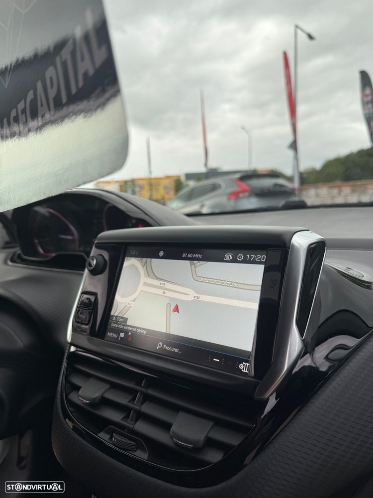 Peugeot 2008 PureTech 130 Stop&Start GT-Line Edition - 19