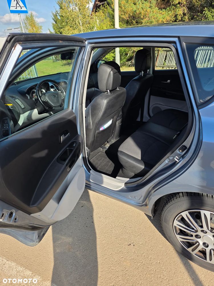 Kia Ceed 2007 photo 5