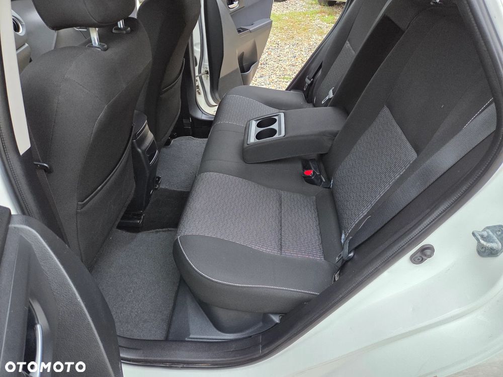 Toyota Auris 1.8 HSD Luna - 7