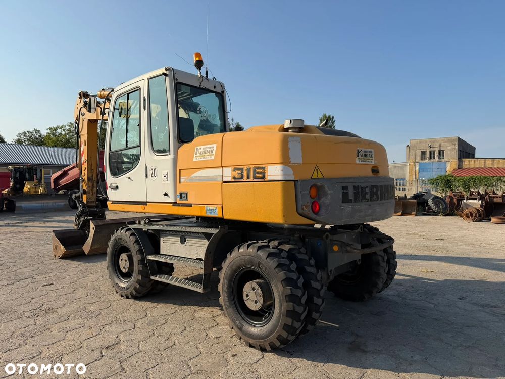 Liebherr A 316 - 3