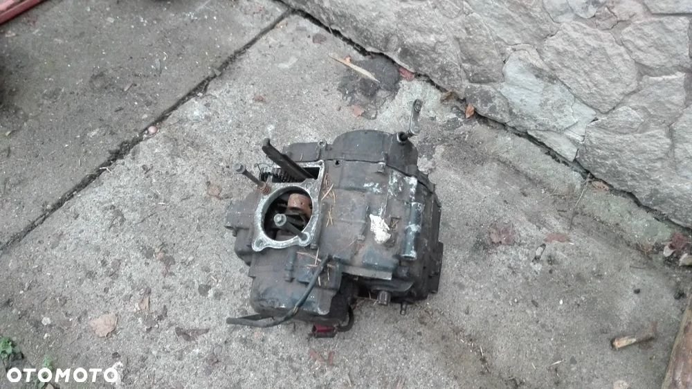 części silnika i inne  honda xl350 - 3