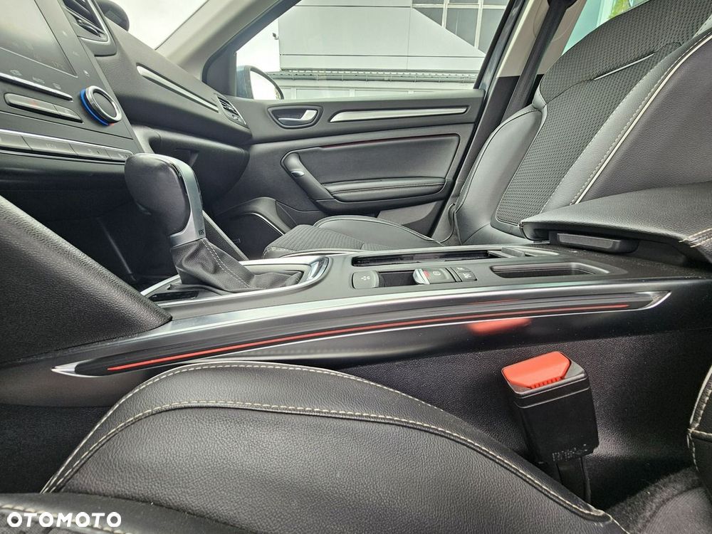 Renault Megane BLUE dCi 115 EDC BOSE EDITION - 26