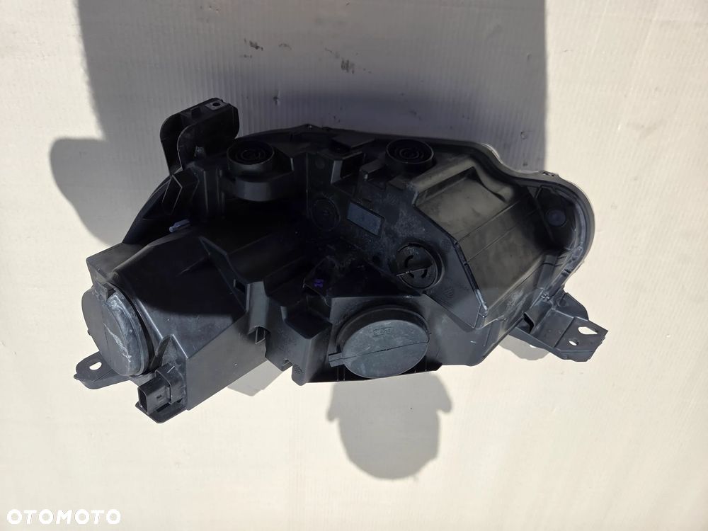 Lampa prawa przednia Peugeot Rifter 9816827180 - 16
