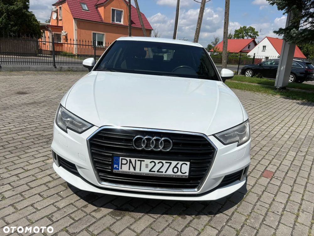 Audi A3 Sportback - 2