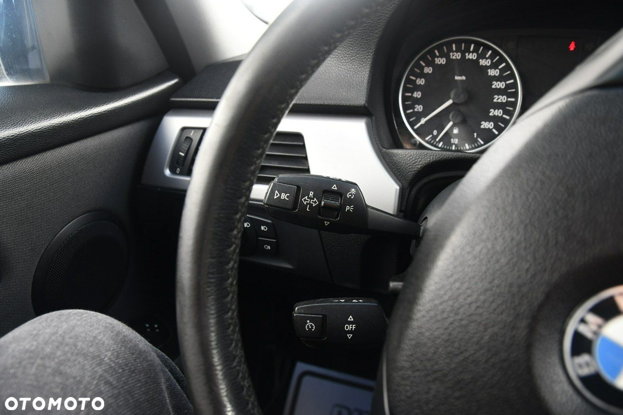 BMW Seria 3 - 27