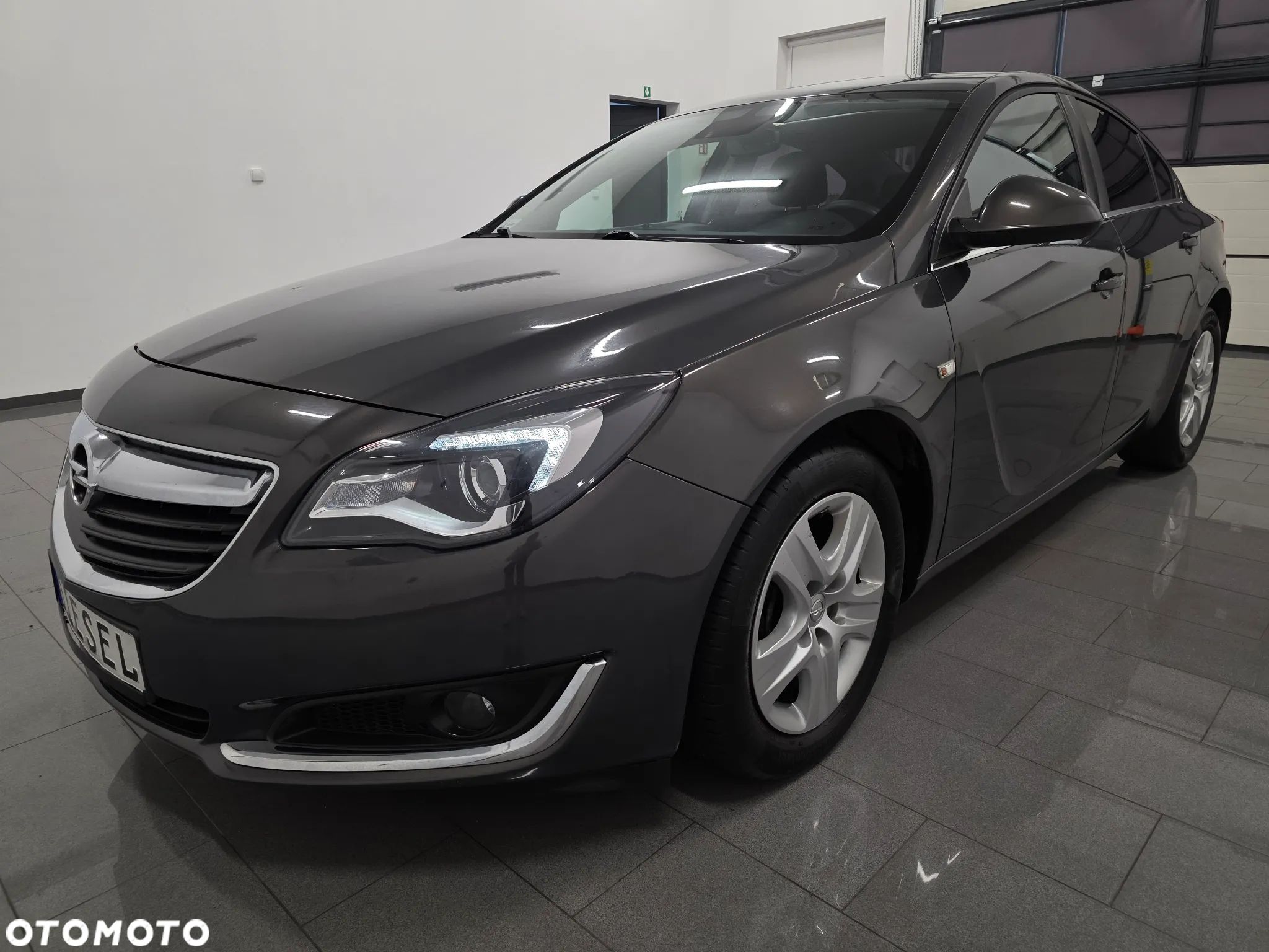 Opel Insignia 2.0 CDTI Design Edition - 2
