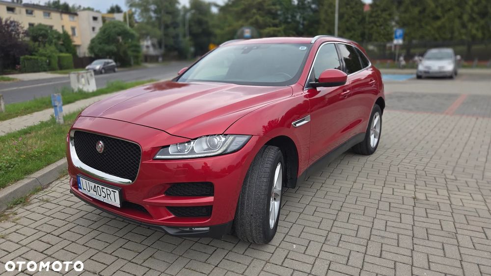 Jaguar F-Pace - 1