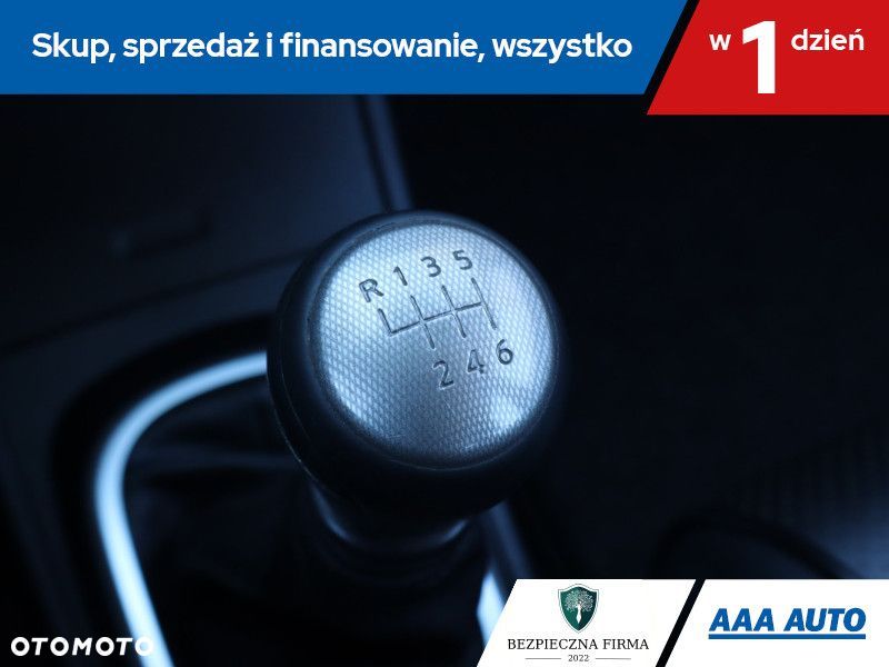 Nissan Tiida - 18