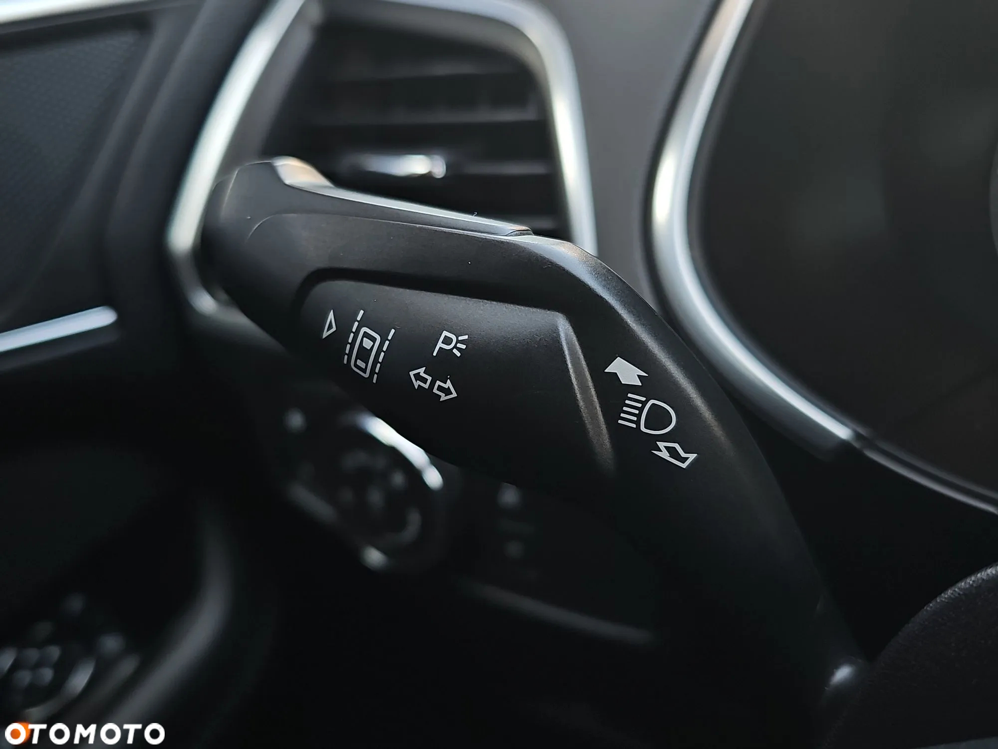 Ford S-Max 2.0 TDCi Titanium PowerShift - 25