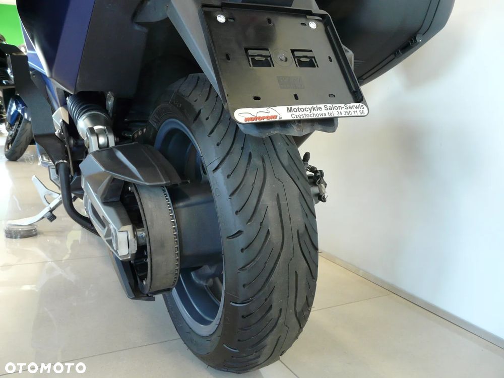 Kymco AK 550 - 7