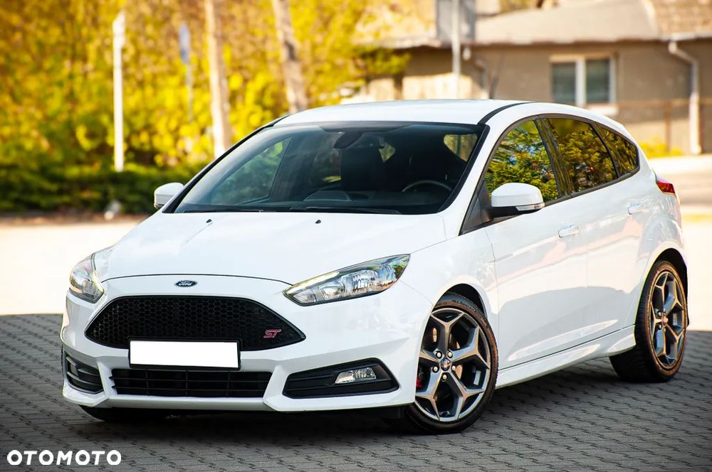 Ford Focus 2.0 TDCi ST mit Leder-Exclusiv-Paket - 10