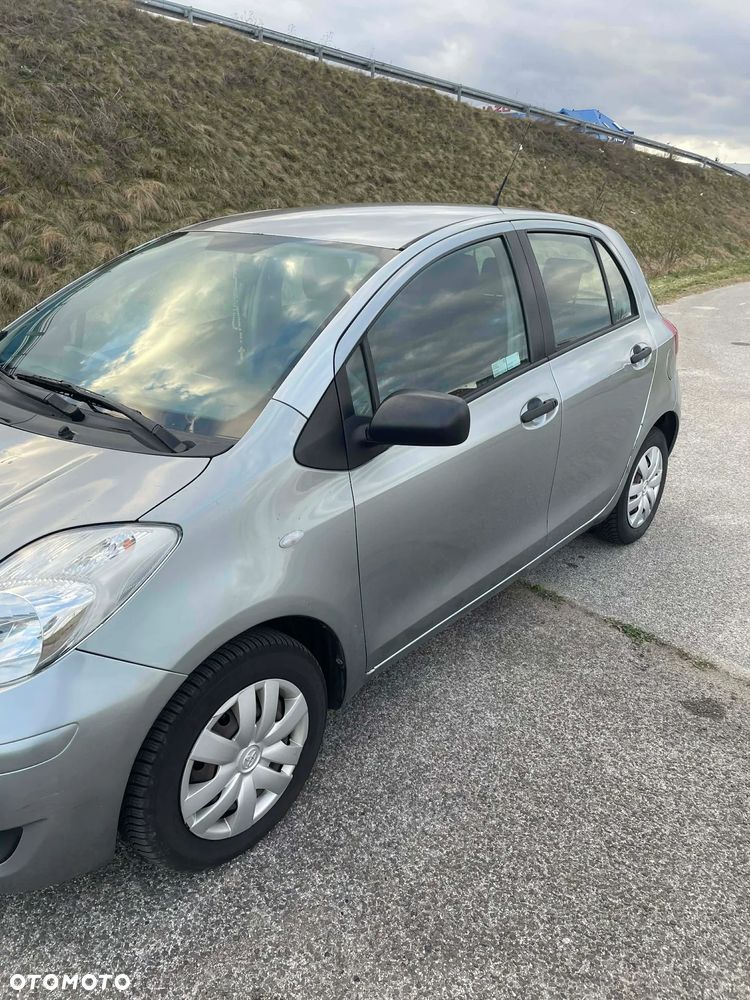 Toyota Yaris 1.0 Terra - 5