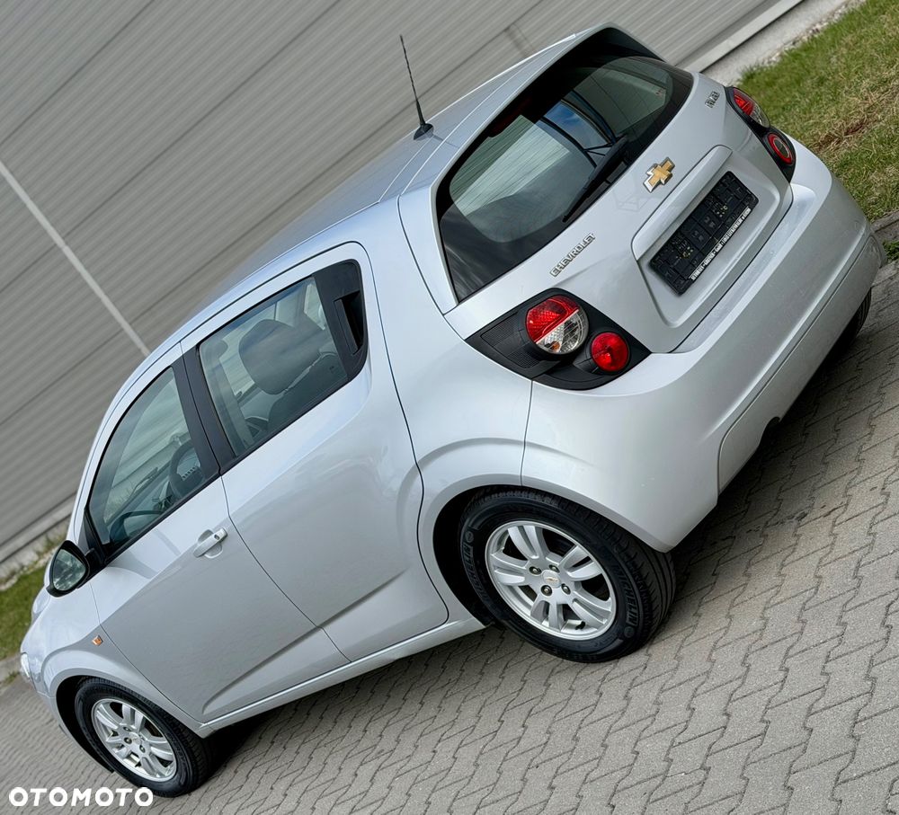 Chevrolet Aveo 1.4 LTZ - 11