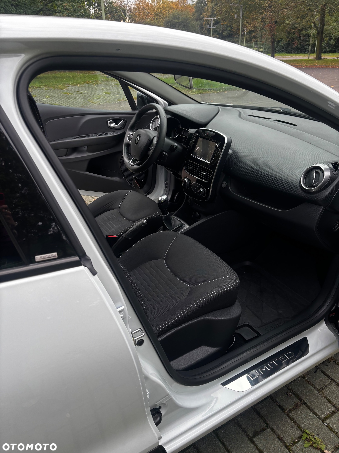 Renault Clio 0.9 Energy TCe Limited Plus - 19
