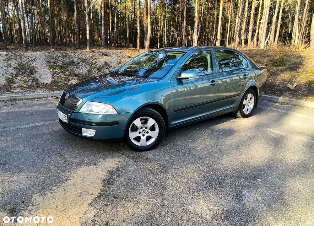 Skoda Octavia 1.6 Combi Ambiente - 3