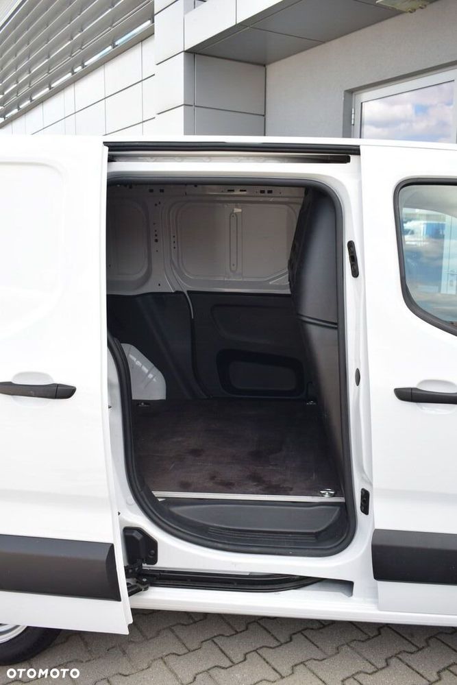 Toyota PROACE CITY - 21