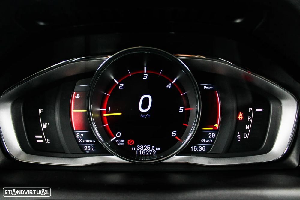 Volvo XC 60 2.0 D4 R-Design Geartronic - 40