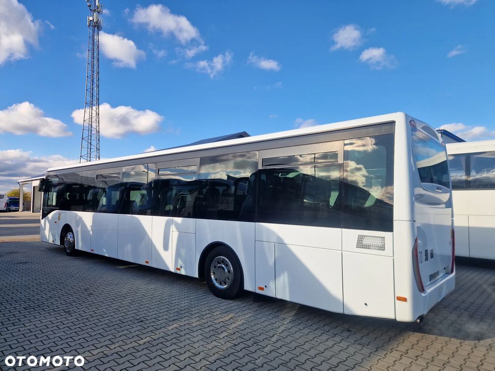 Iveco CROSSWEY LOW ENTRY^E6^AUTOMAT - 6