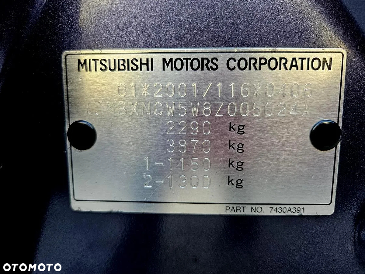 Mitsubishi Outlander 2.4 4WD Inform - 27