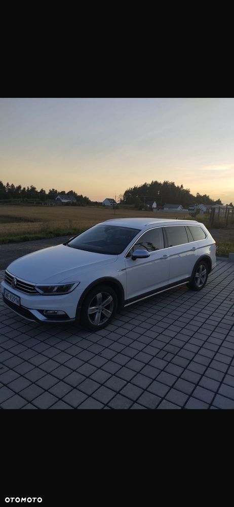 Volkswagen Passat Alltrack - 1