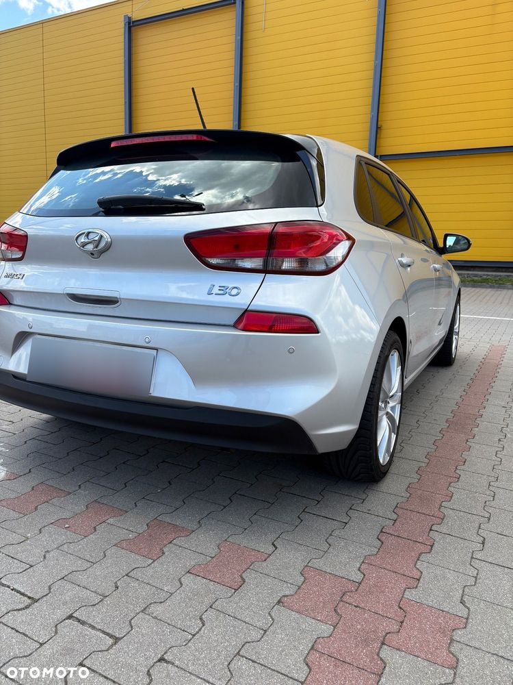 Hyundai i30 1.4 Classic + - 6