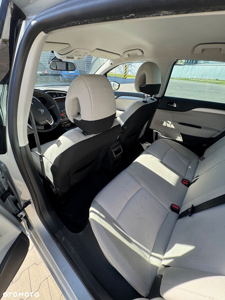 Citroën C4 1.6 HDi Exclusive - 6