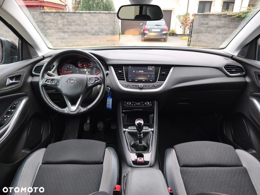 Opel Grandland X 1.2 Start/Stop 120 Jahre - 28