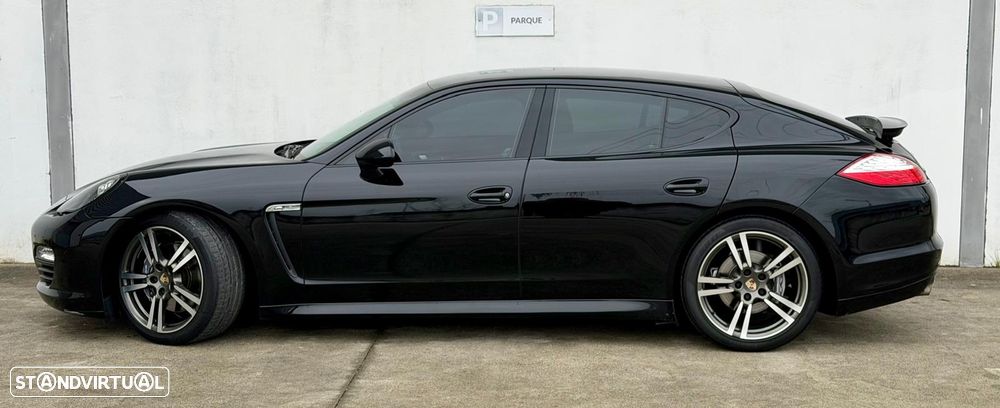 Porsche Panamera Platinum Edition - 3