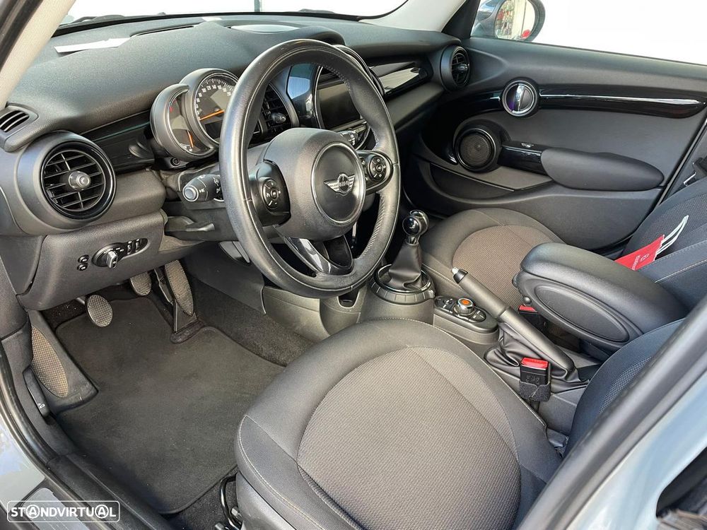 MINI 5 Portas Cooper D - 3