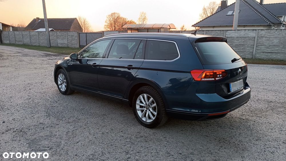 Volkswagen Passat Variant 2.0 TDI SCR DSG Business - 11