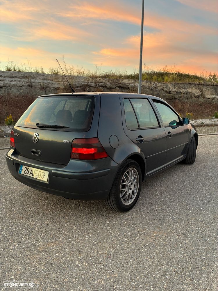 VW Golf 1.9 TDi GT Special - 4
