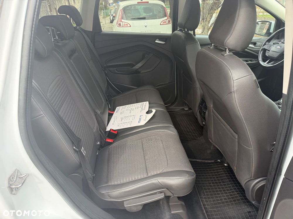 Ford Kuga - 14