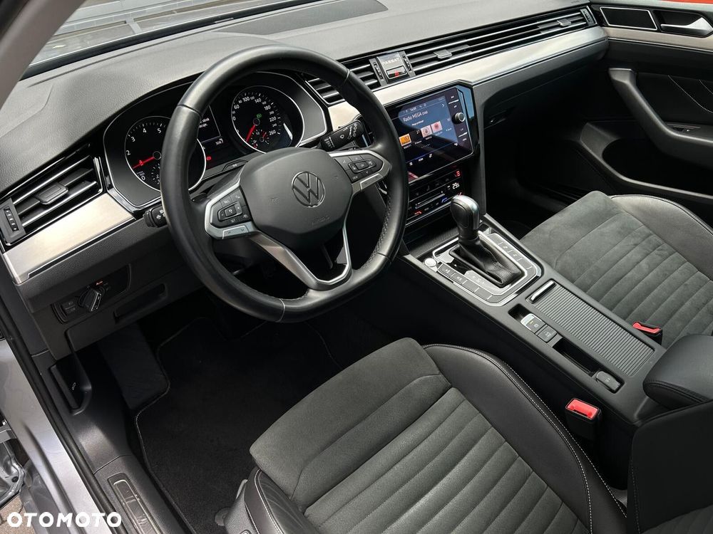Volkswagen Passat 1.5 TSI EVO Elegance DSG - 8