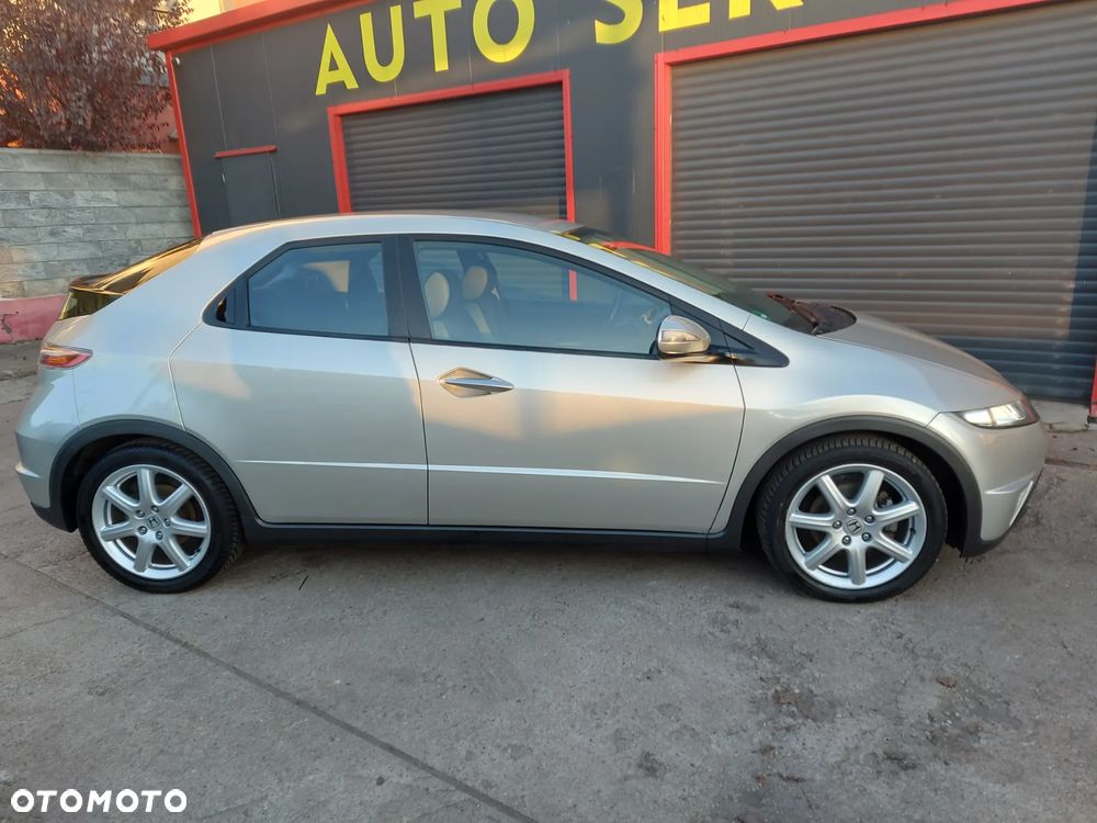 Honda Civic 1.8 Executive - 4