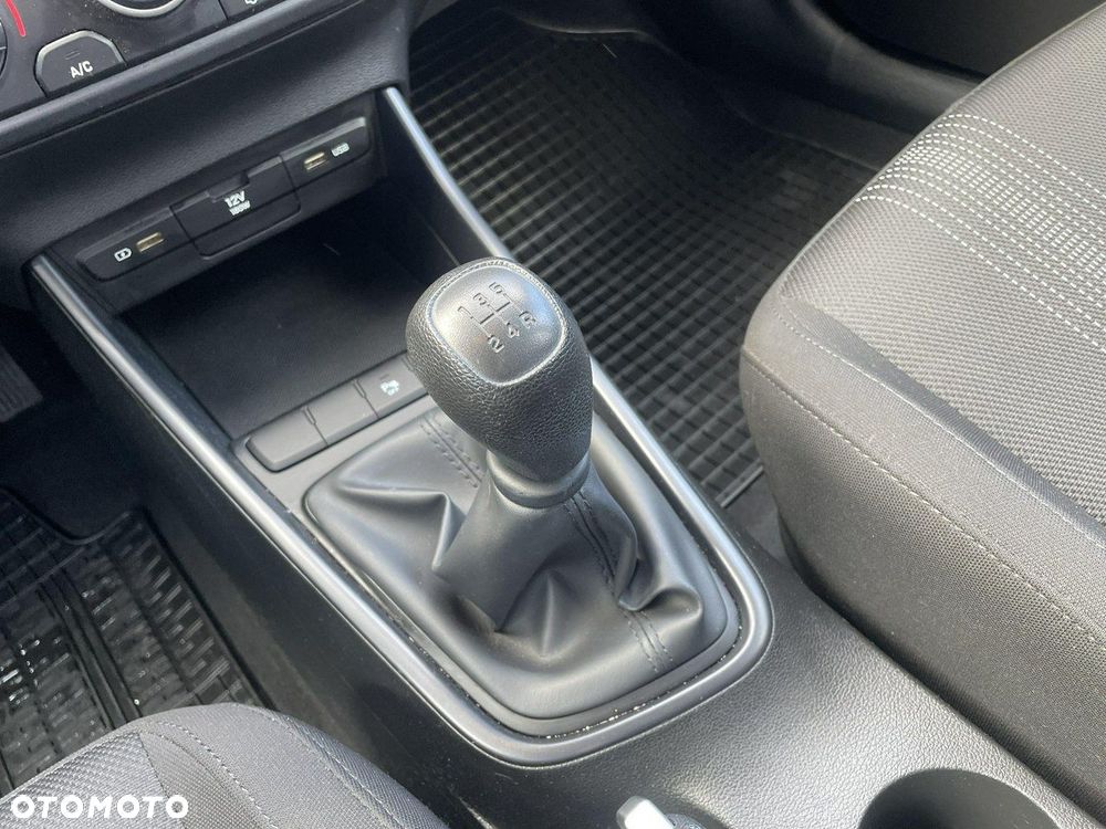 Hyundai i20 1.2 Pure - 15