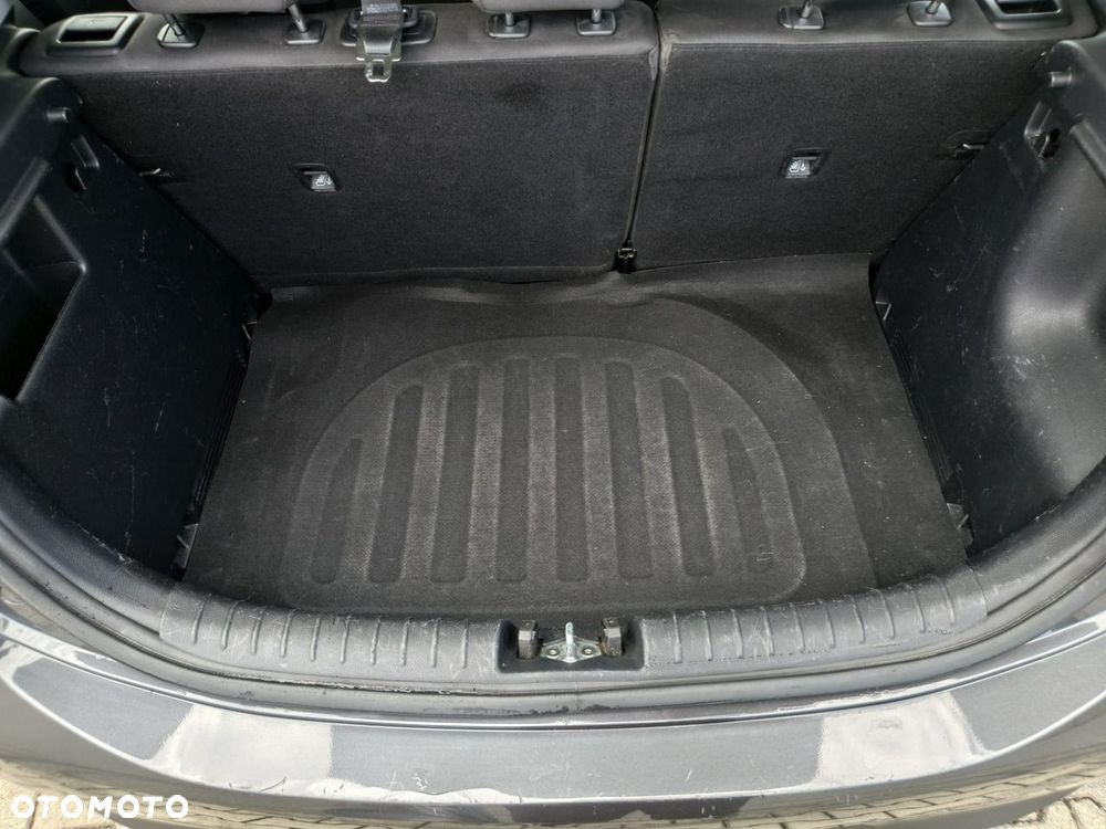 Kia Rio - 18