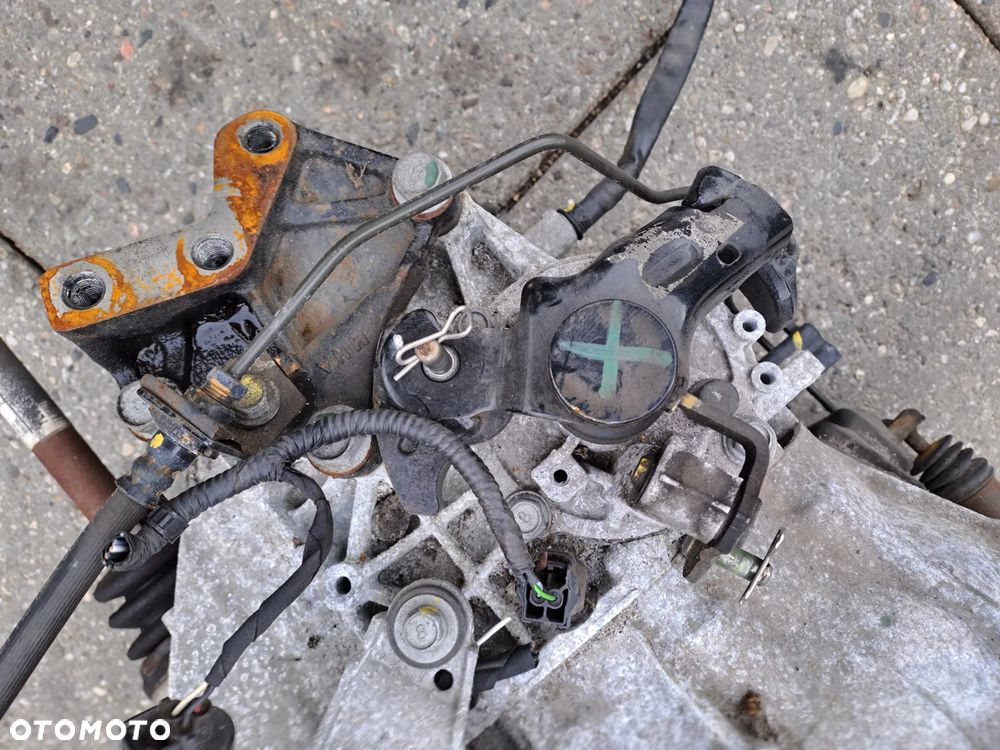 Hyundai IX20 Kia Venga 1.4 16V skrzynia biegów kod TBJ5F półosie - 12