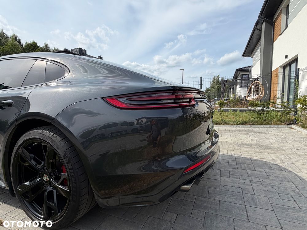 Porsche Panamera 4S - 12