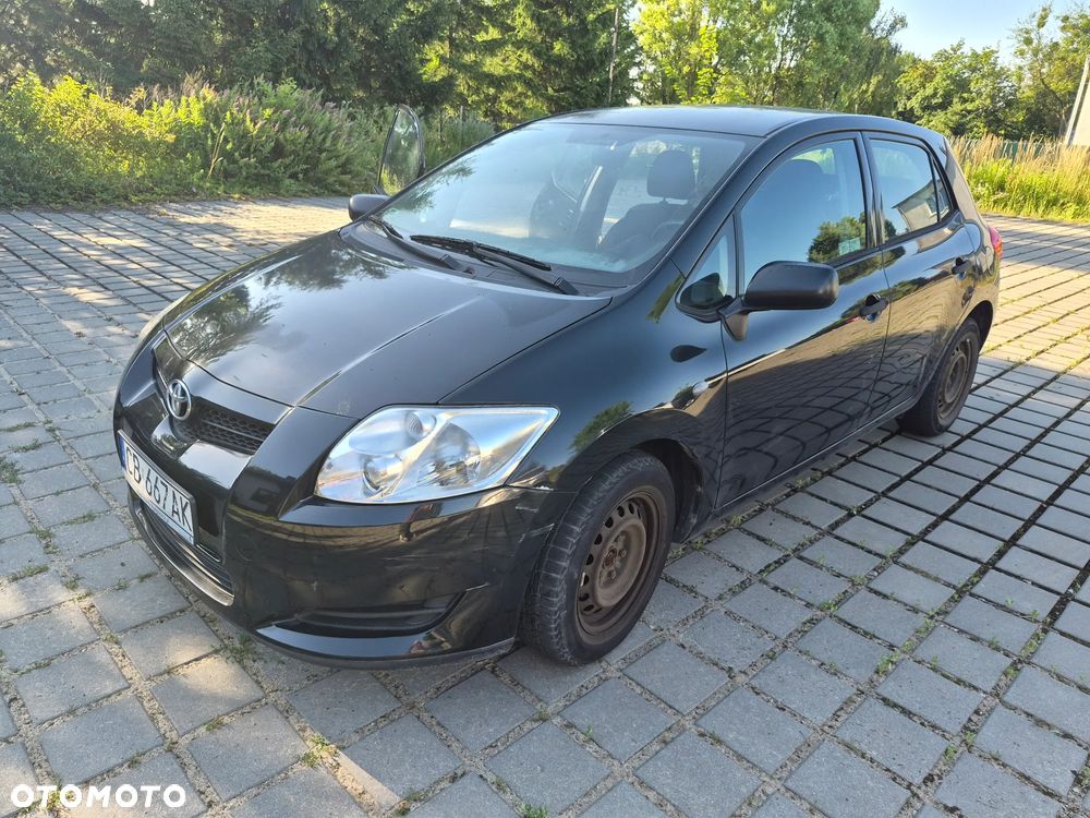 Toyota Auris 1.33 VVT-i Terra - 1