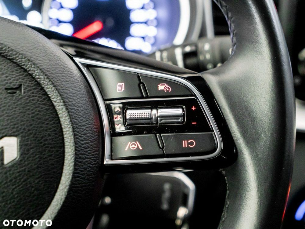 Kia XCeed 1.5 T-GDI M - 25